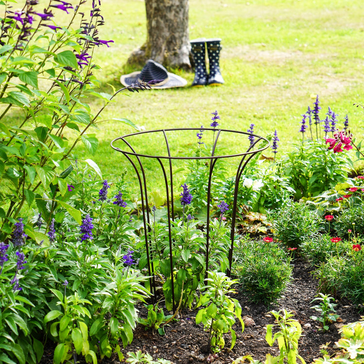 Outdoor Steel Plant Support Tower with Fluted Top